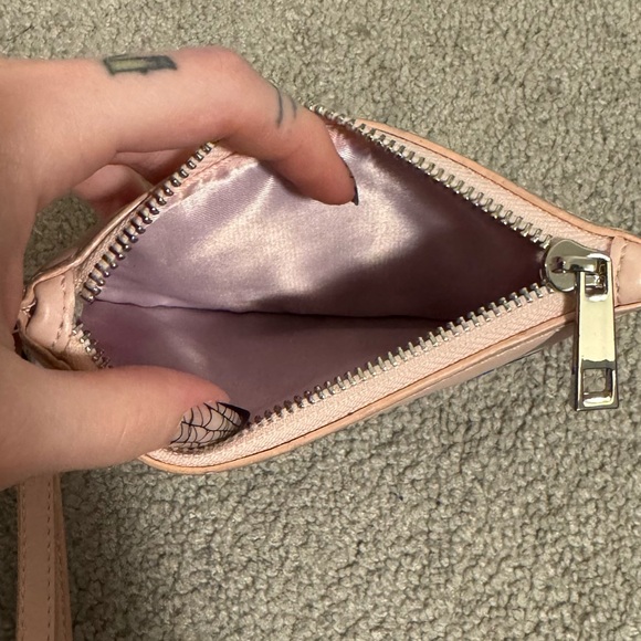 Dollskill Funds R Low coin purse - Picture 3 of 3